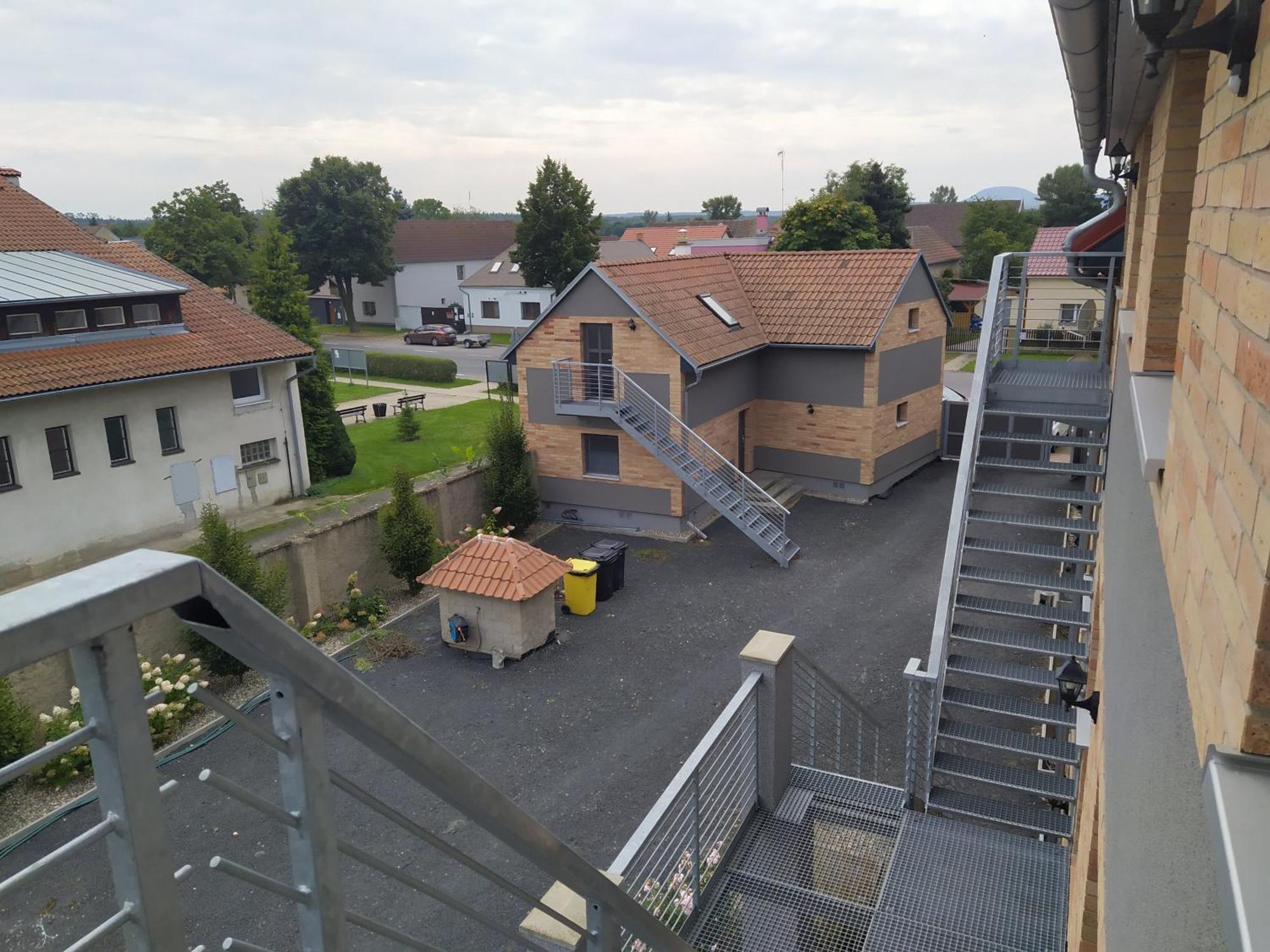 Ubytovani Na Statku Racice Exterior photo